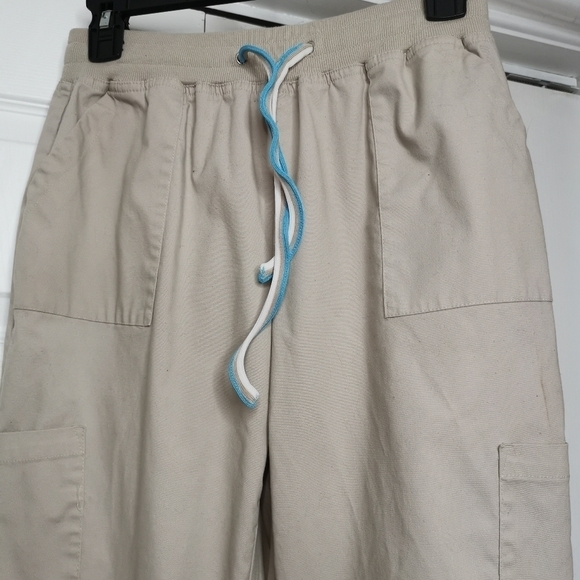 Smart Scrubs pants. drawstring. Cream/beige, great condition. - Picture 2 of 6